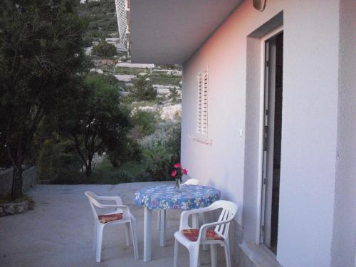  Apartment Veselka, Unterkunft in Drašnice