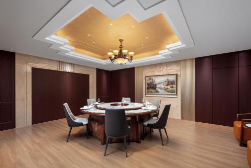 Food and beverages, Hilton Garden Inn Shanghai Jiading in Jiading