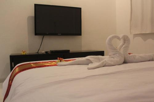 Deluxe Double Room with Terrace image 3