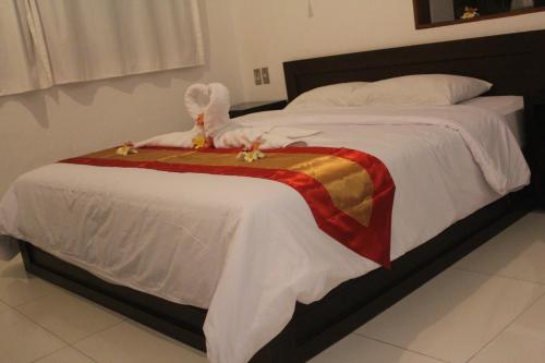 Deluxe Double Room with Terrace image 8