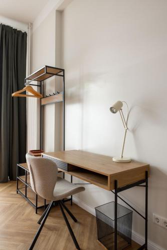oompH Berlin Minimalist & Mighty - 1 BR hosting up to 6, Берлин (фото 5)