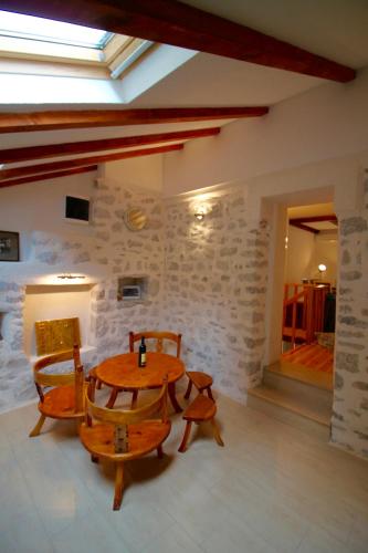 Dapur, Villa Mima in Kotor