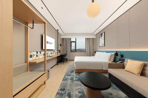 room detail thumbnail 0