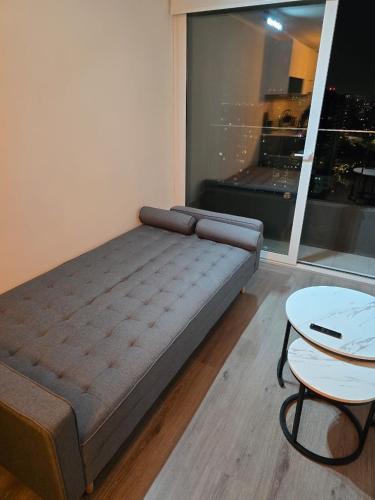 19th floor mountain view Free Parking
