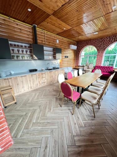virtuve, Kavaler inn hotel in Kuty