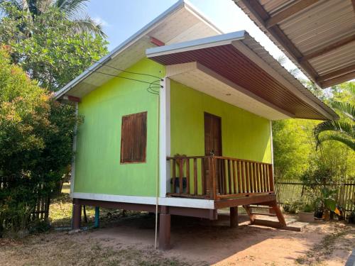 Sukanyawoodhouse near Thai sea