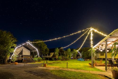 Hage, South Coast- Retreat in Nowra