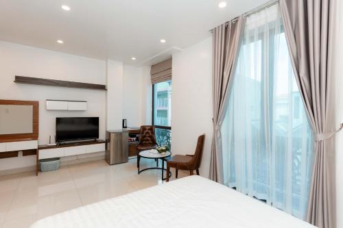 room detail thumbnail 1