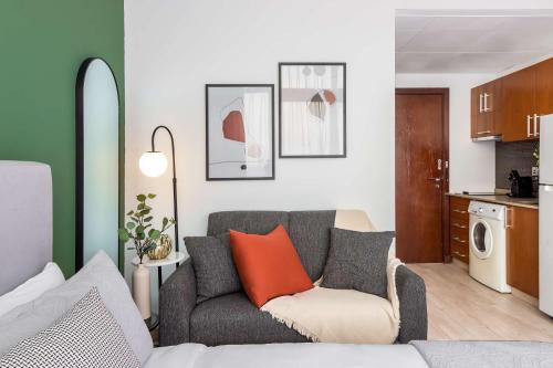 Silkhaus Burj Khalifa View Studio in Iconic Tower - image 11