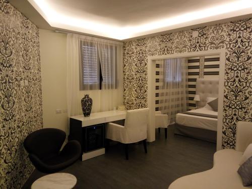 Junior Suite room in Mina Accomodation