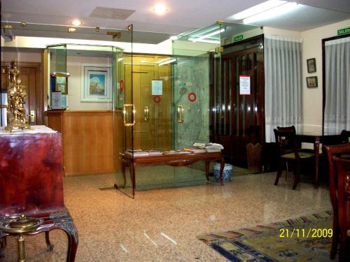 Közös társalgó / TV, Hostal Juan XXIII in Alcobendas