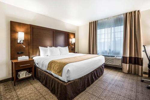 King Suite - Disability Access/Non-Smoking