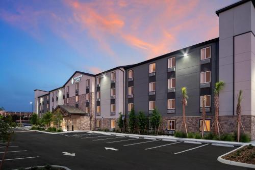 WoodSpring Suites Orlando I-4 & Convention Center - image 11