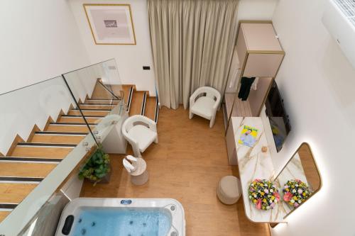 Aeolian Spirit Suites, Athen (Foto 11)