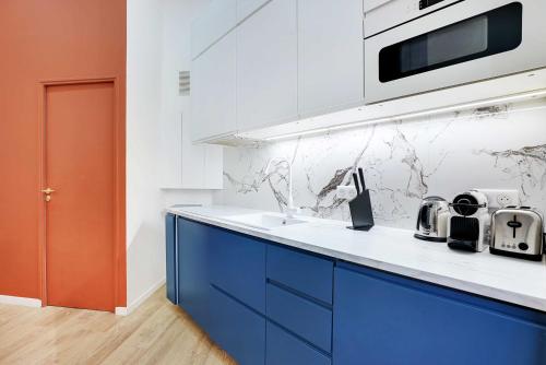 Parisian stay close to Montmartre - 2BR 8P - image 4
