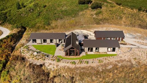 外部景觀, Whenua Lodge - Our Land Lodge in 格倫諾基