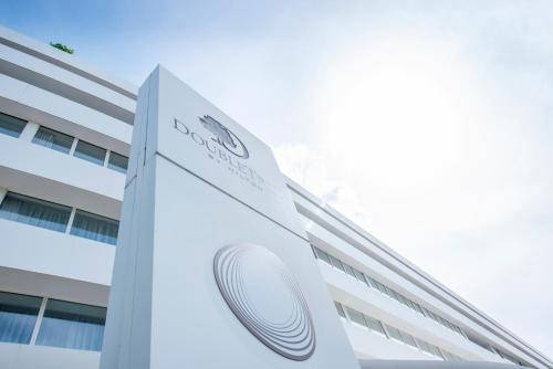 DoubleTree by Hilton Wroclaw - image 3