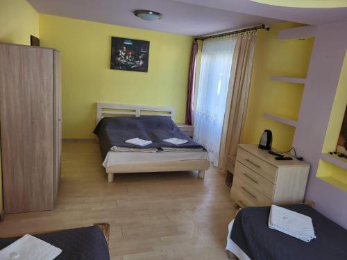 Quadruple Room image 1