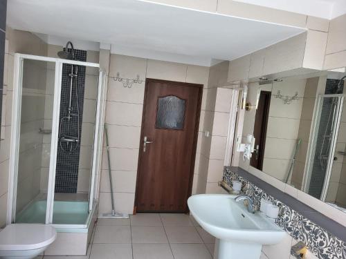 Quadruple Room image 2
