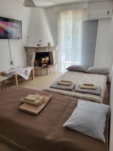 Queen's apartment - Variko Beach