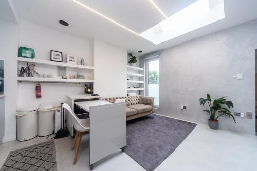 Stunning Contemporary 2 Bed Apartment With Parking, Londýn (fotografie 5)