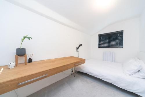 Stunning Contemporary 2 Bed Apartment With Parking, Londýn (fotografie 9)