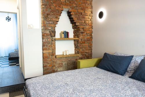 One-Bedroom Apartment image 3