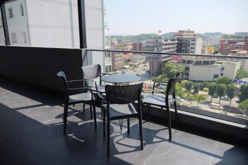 Superior Apartment with City View image 2
