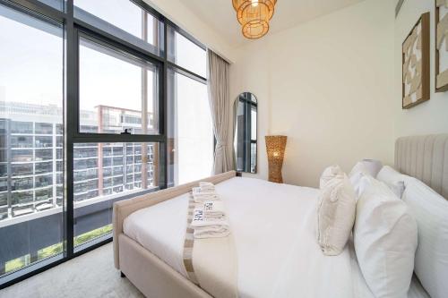 PVH - Stylish 1BR Near Dubai Mall - Azizi Riviera - image 14