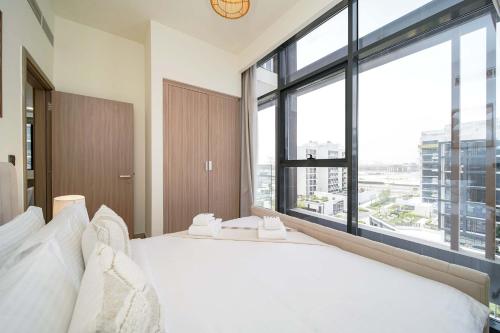 PVH - Stylish 1BR Near Dubai Mall - Azizi Riviera - image 13