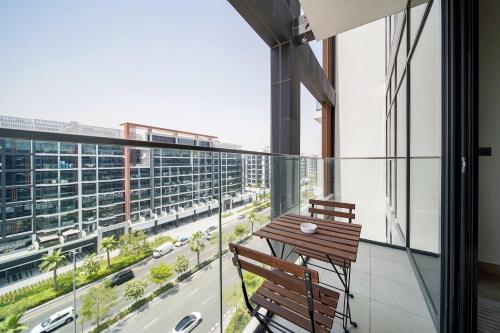 PVH - Stylish 1BR Near Dubai Mall - Azizi Riviera - image 9