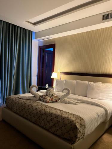 Strand Hotel Jordan - image 2