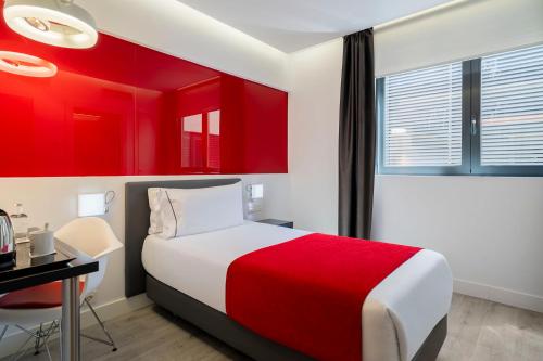 Single Room image 4