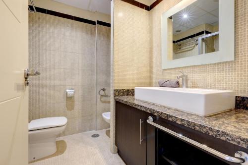 Apartment with Sea View image 10
