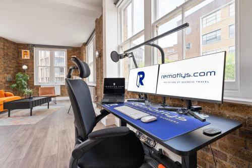 New & Spacious Studio in Old St, Londyn
