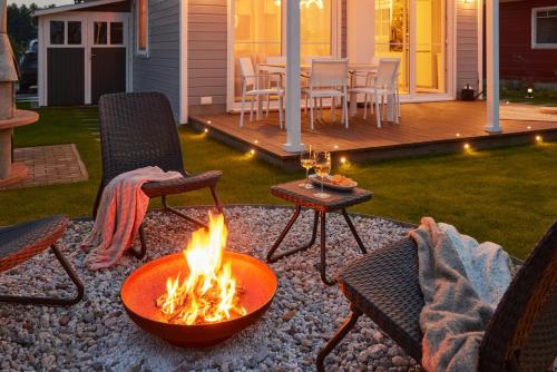 Sauna, AC, King Bed, Fenced Garden, Fibre Wi-Fi