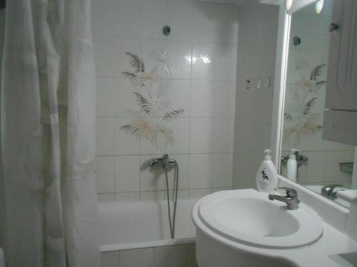 Mairy's apartment in 스칼라 마리온