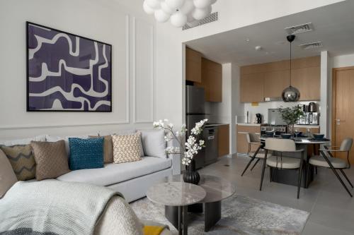 Maison Privee - Serene Hideaway with Top Facilities in Creek Beach, Dubaï