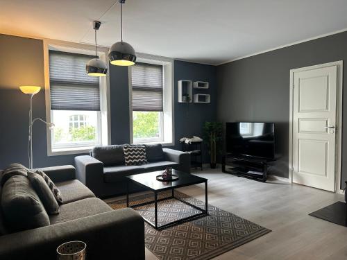 Ålesund City Center - Modern 80-m2 flat with 3 bedrooms – khách sạn tại Norvoya