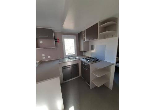 Mobil-home Clim, TV, LV, LL Camping LA CARABASSE 4etoiles - MH-A014 near La Brasserie