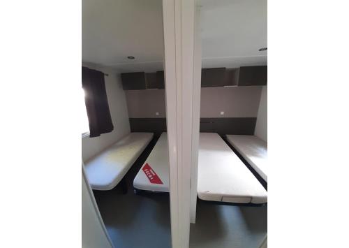 Mobil-home Clim, TV, LV, LL Camping LA CARABASSE 4etoiles - MH-A014 near La Brasserie