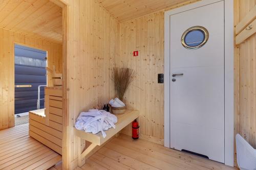 Domy Na Wodzie - La Mare Motlava Houseboats by Downtown Apartments 4
