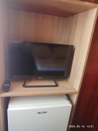 Double Room with Balcony image 2