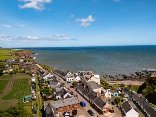 Clifftop Cottage in Auchmithie