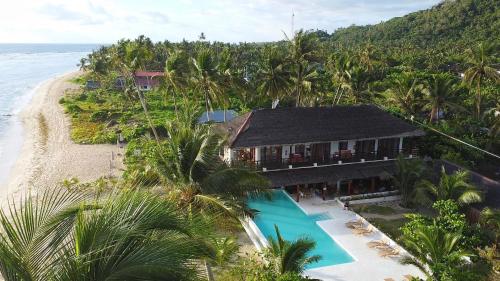 Yapak Beach Villas in San Isidro