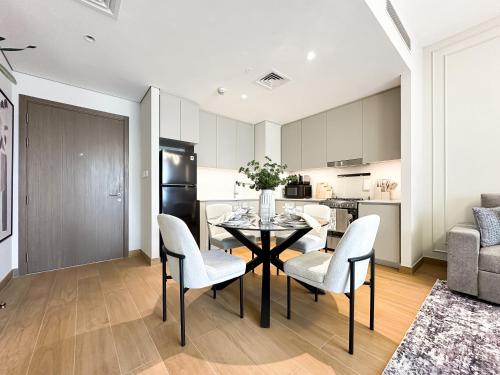 Chic Dubai Apartment Creek View Peaceful Vibes, Dubaï (photo 4)