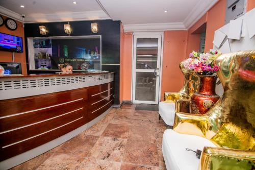 Lobby, Elegance Suites Hotels in Somolu