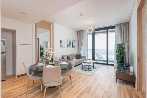 StayShort - Stylish JBR Apartment Sleeps 4 with Marina Views, Dubai (foto 2)