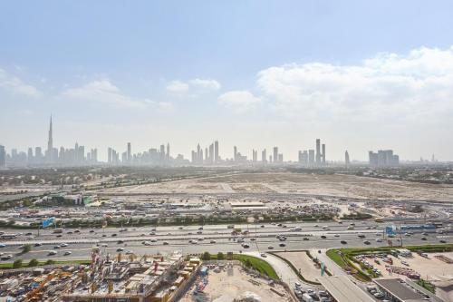 One Bedroom Apartment in Binghatti Avenue by The S Holiday Homes - image 3