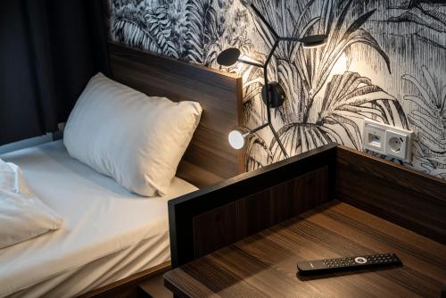 Single Room image 8
